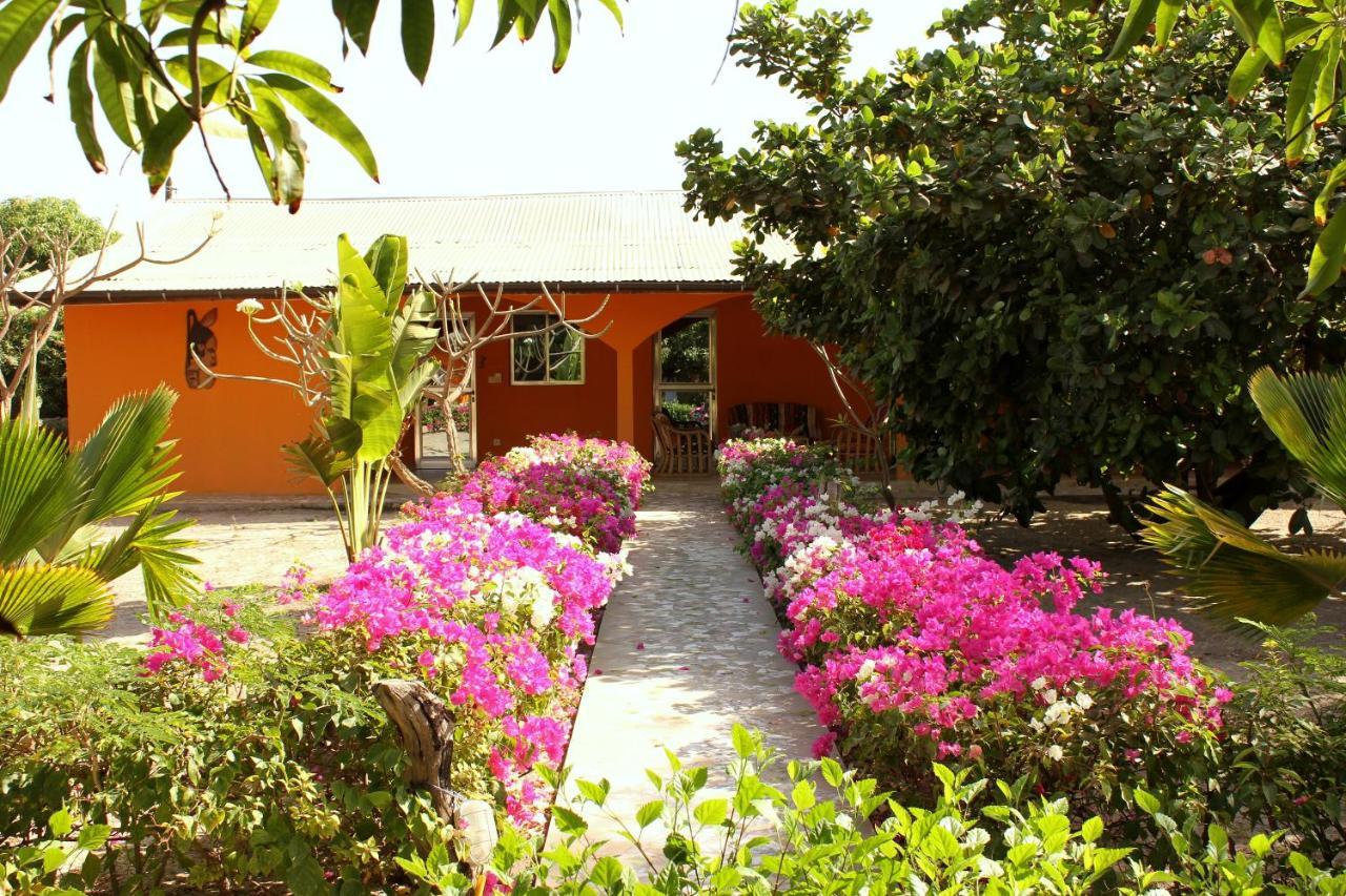 B & B Mariamacounda Toubakouta Экстерьер фото
