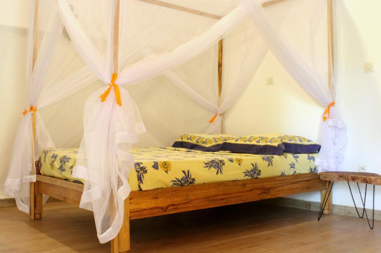 B & B Mariamacounda Toubakouta Экстерьер фото